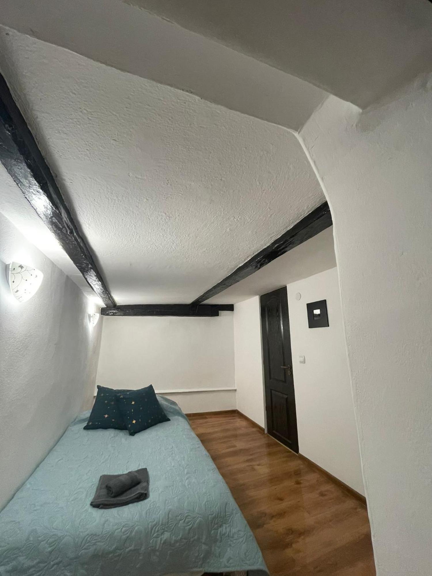 Ultracentral Medieval Apartment Sibiu Exterior foto